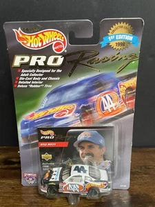 Kyle Petty #44 Hot Wheels Pro Racing Trading Paint 1998 NASCAR 1/64 Diecast NEW - Picture 1 of 6