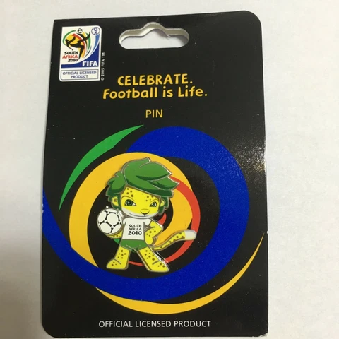 South Africa 2010 Football World Cup Mascot Zakumi badge pin souvenir Cover