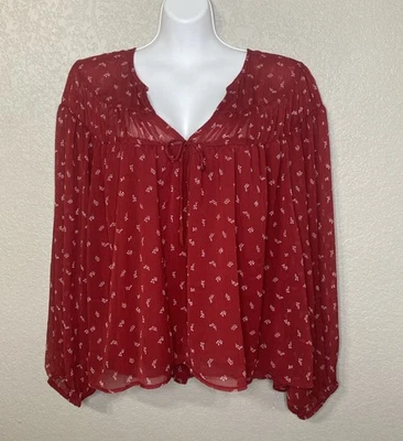 Old Navy 女式透明覆盖仙女深浪漫上衣,尺寸 XXL 红色假日 — 第 1/4 张图片