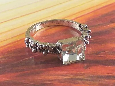 Anello Donna in Metallo Colore Argento Antico con Pietra Tg15 Bigiotteria Bijoux - Immagine 1 di 2