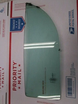 03-11 Lincoln Town Car Trasero LH Puerta Lateral Del Conductor Ventilación Vidrio Fabricante de Equipo Original Foto 1 de 2