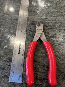 Snap On 85acf 5" vector edge diagonal cutter red - Picture 1 of 5