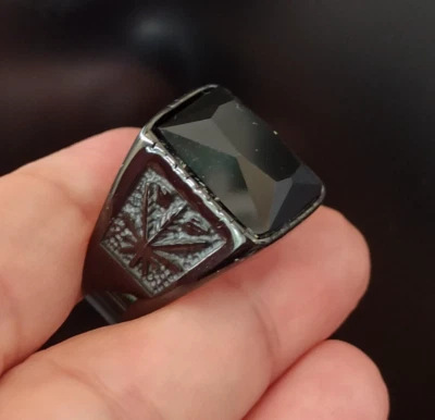 Anillo de hombre macizo de vidrio negro estrás hoja de hierba grabados sello distintivo Foto 1 de 4