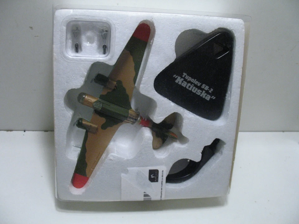 Giant Sky Bomber, Military Airplane TUPOLEV SB2, 13.5 Cm Wingspan - Image 1 of 1
