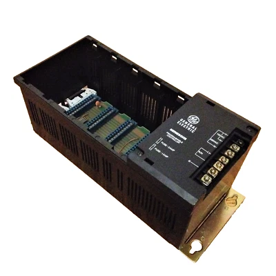 GENERAL ELECTRIC IC610CHS100A  5 SLOT RACK W/ POWER SUPPLY - Image 1 of 4