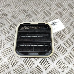 SSANGYONG KORANDO C300 Rear Body Ventilation Grille 68100-35000 2022 26363431 - Picture 1 of 6