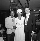 Trini Lopez , Barbara McNair and Sammy Davis, Jr Pose for a - 1964 Old Photo 1