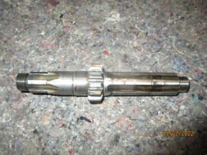 arbre de boite PRIMAIRE 13 dents SUZUKI 250 RM 1993 à 1995 réf 24121-28C04-000 - Photo 1/7
