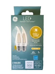 2 Pack GE Lighting 60W 5W 500 Lumens Clear CAM LED Dusk to Dawn Medium WHITE - Picture 1 of 5