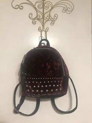 Steve Madden Mini Mochila Cartera Terciopelo Borgoña - Usada Foto 1 de 4