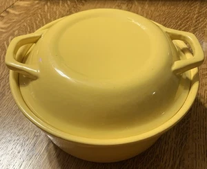 Vintage Retro Made in USA bedeckt Steinzeug gelb Auflaufform mit Deckel 8,5" - Bild 1 von 5