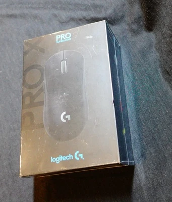 Mouse inalámbrico para juegos Logitech Pro X Superlight - 910-005878 - negro Foto 1 de 3