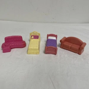 VTG Fisher Price Sweet Streets House Furniture Yellow Bed, Pink Couch Mauve Bed - Picture 1 of 9