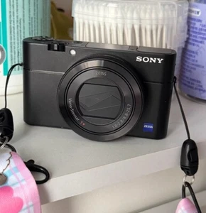 Sony Cyber-shot DSC-RX100 VA DSC-RX100M5A English Menu [Near MINT w/Charger] - Picture 1 of 6