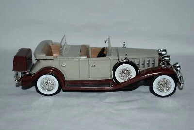 Anson 1:32 1932 Cadillac V-16 Diecast - Image 1 of 4
