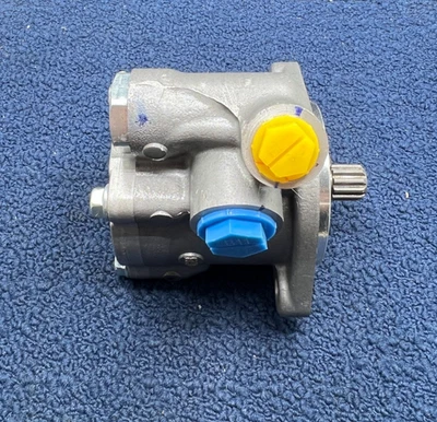 ZF PEV2216-13L101 : Power Steering Pump For Kenworth 14-14375-004 - Image 1 of 4