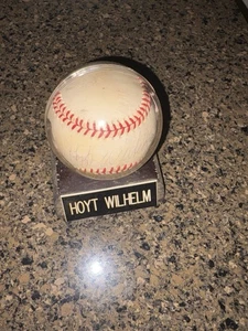 HOYT WILHELM Signed Baseball - Picture 1 of 3