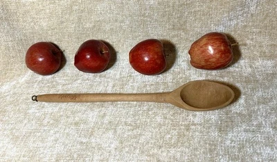 KELLOGS - ANTIQUE WOODEN KITCHEN SPOON - FARM HOUSE RUSTIC DECORATION - Image 1 of 4