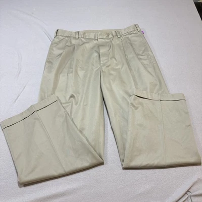 Jos. A. Pantalones chinos Bank Stay Cool para hombre 36x29 beige plisados puños pierna recta Foto 1 de 4