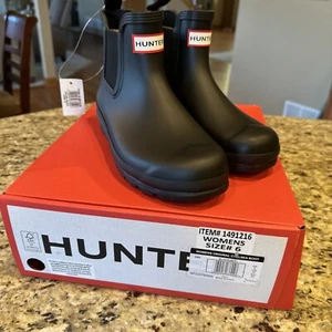 HUNTER Women's Original Chelsea Pull On Waterproof Rain Boots Black Size 6 NEW! - Picture 1 of 11