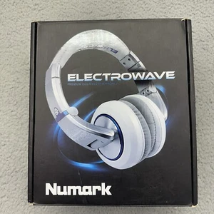 Numark ElectroWave Electro Wave Premium Isolating Dynamic Stereo DJ Headphones - Picture 1 of 18