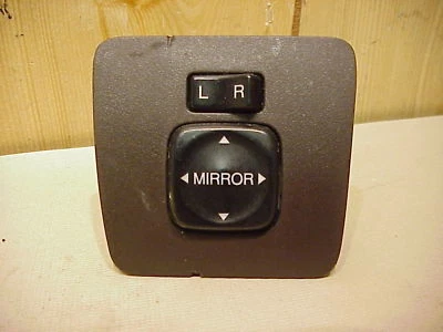 TOYOTA AVALON 96-97 1996-1997 POWER MIRROR SWITCH DOOR MIRROR SWITCH - Image 1 of 3