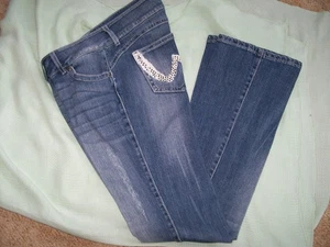 "WRANGLER" GREEN PATCH WOMAN'S JEANS-7/8 X 34"-99% COTTON 1% SPANDEX-DISTRESSED - Picture 1 of 15