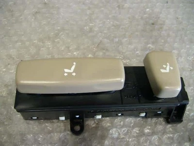 TOYOTA Crown 2000 GH-JZS175W Switch [Used] [PA106743013] - Image 1 of 2