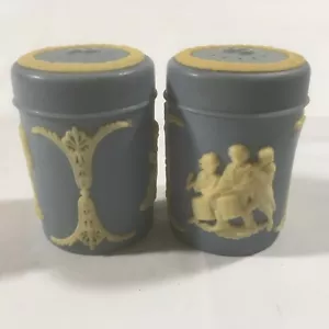 Pepper Hong Salt Made Kong Shakers Vtg And Plastic Bell Drummers Blue White - Picture 1 of 7