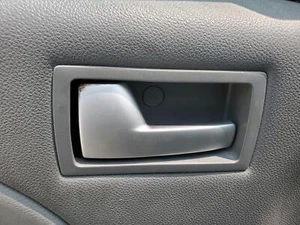 Front LH Inside Door Handle (gray/silver) 2005-2007 Ford Five Hundred - Picture 1 of 4