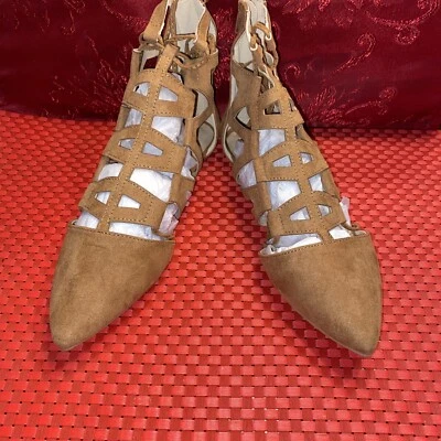 Qupid Women's Pointer-189x Pointed Toe Flat, Camel Suede, Size 8 Foto 1 de 4