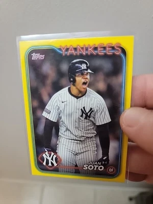 2024 Topps Update Series - Juan Soto #US1 Yellow - Image 1 of 2