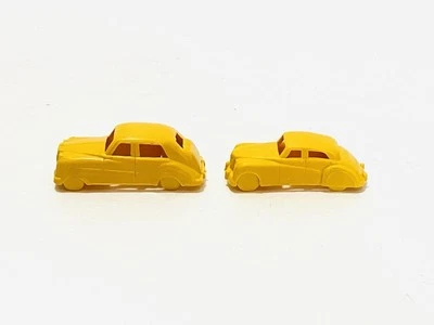 Lotof 2 Vintage HO Scale Cars Jaguar & Rolls Royce - Image 1 of 4