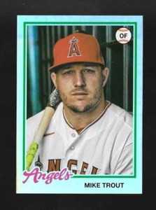 LÁMINA ARCO IRIS MIKE TRUUT 2022 TOPPS ARCHIVES #150/199 HECHA - CENTRADA - Imagen 1 de 2