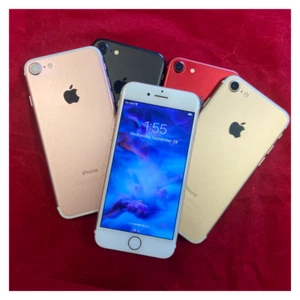 Apple iPhone 7 32GB 128GB Unlocked Verizon iOS 4G TMobile Pristine Condition - Picture 1 of 8