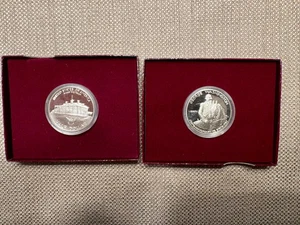 1732-1982 George Washington 250th Anniversary 90% Silver 1/2 $1 - 2 Coin Set - Picture 1 of 6