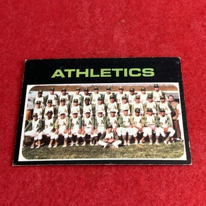 Tarjeta del equipo de atletismo de Oakland Topps Baseball #624 1971 - Imagen 1 de 8