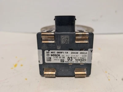 Sensor de radar de distancia de control de crucero Nissan Máxima 2016-2019 (coincidencia 28438 4RA1A) Foto 1 de 4