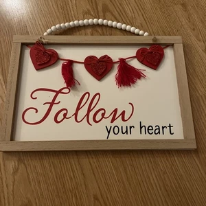 Valentine Door Hanger - Picture 1 of 3