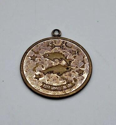 Vintage 70's Sarah Coventry Signed Zodiac Pisces Necklace Pendant Goldtone - Image 1 of 4