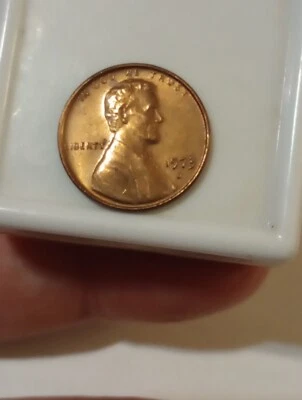 1973 D. MINT LINCOLN MEMORIAL COPPER PENNY - Image 1 of 2