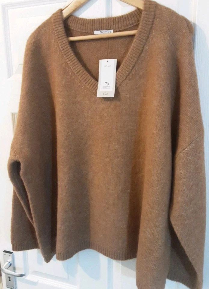 BNWT Tu Light Brown Wool Blend V Neck Long Sleeve Jumper Size 18 Length 26" - Image 1 of 4