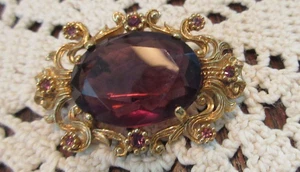 Vintage  Signed D'ORLANGold Tone Oval Purple Rhinestone 1.5" Pin Brooch - Picture 1 of 4