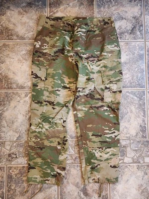 Nice 13-D U.S. Army Multicam IR Combat Uniform Pants Trousers Large Short - Image 1 of 4