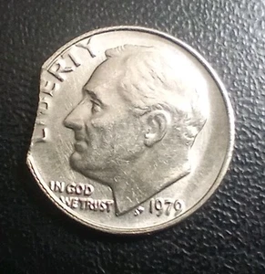 ERROR COIN CLIPPED DIME Clip Clipped Planchet ERROR COINS #2010 - Picture 1 of 4