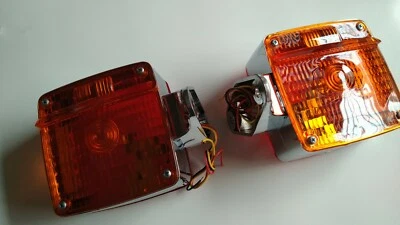 Chevrolet/GMC C70 Med Duty Truck turn signals - Image 1 of 4