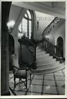 1990 Press Photo Split-Marble Staircase in Home of Peter and Mary Buffett