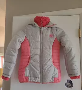 Neu mit Etikett Mädchen Skechers Ski gefütterte Jacke Parka Kapuze grau pink durchgehender Reißverschluss - Bild 1 von 10