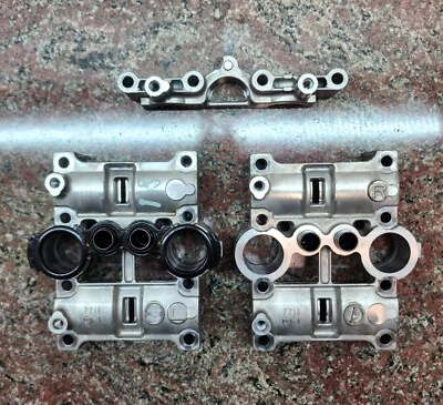 Комплект оригинальных крышек держателей распределительного вала 2009-2012 Kawasaki Ninja ZX-6R ZX600 2716 - Изображение 1 из 4