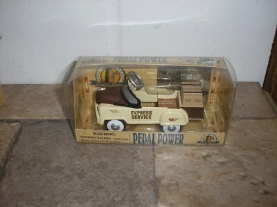 GOLDEN WHEEL PEDAL POWER 1:10 Golden Cargo Express Service Delivery Car Free SH - Image 1 of 3